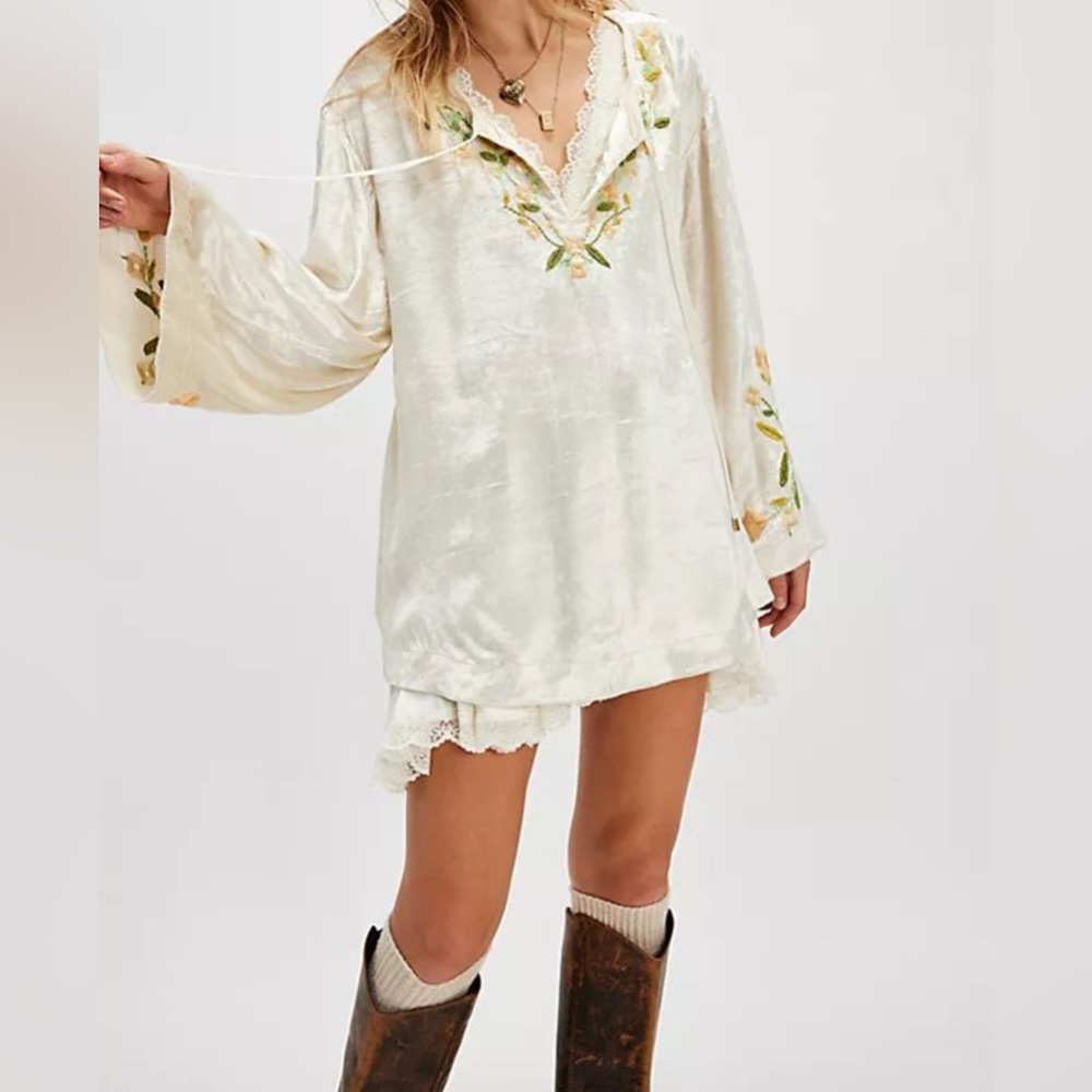Free People Ember Embroidered Floral Tunic Mini Dress Top Size XS Flare sleeve - Picture 4 of 9